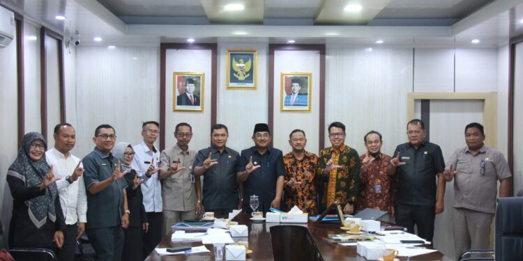 Bupati Tanjabbar Terima Audiensi Balai Bahasa Provinsi Jambi, Bahas Penguatan Kedaulatan Bahasa Negara