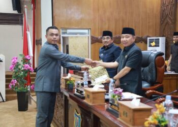 Bupati Hadiri Rapat Paripurna Kedua dengan Agenda Penyampaian Pemandangan Umum Anggota DPRD terhadap Ranperda Perubahan APBD 2025