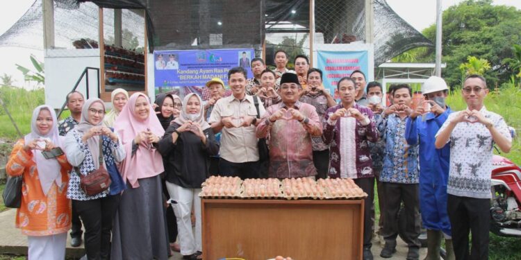 Bupati Tanjab Barat Dorong Kemandirian Peternak, Berkah Madani Farm Siap Jadi Percontohan