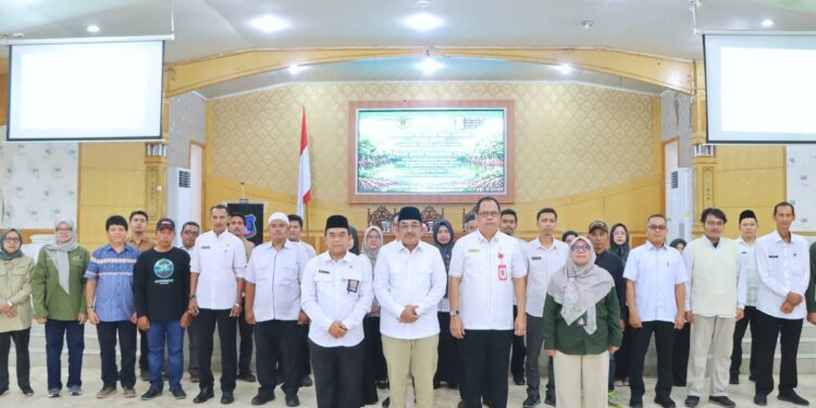 Perkuat Perlindungan Lingkungan, Anwar Sadat Kukuhkan KKMD dan Bahas Regulasi Mangrove