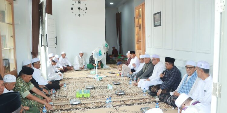 Kenangan Mendalam untuk KH. Hasan Basri bin Sahari, Bupati Anwar Sadat Ajak Masyarakat Terus Doakan