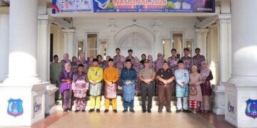 Katamso Pimpin Upacara Hardiknas, Pendidikan Bermutu Jadi Prioritas Tanjab Barat