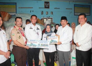 Gerak Cepat Pemerintah: Gubernur Jambi dan Bupati Tanjab Barat Hadir di Tengah Korban Kebakaran Teluk Nilau