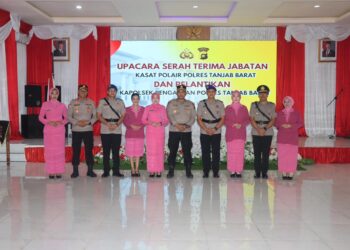 Kapolres Tanjab Barat Pimpin Langsung Sertijab dan Pelantikan Pejabat Baru di Aula Rekonfu
