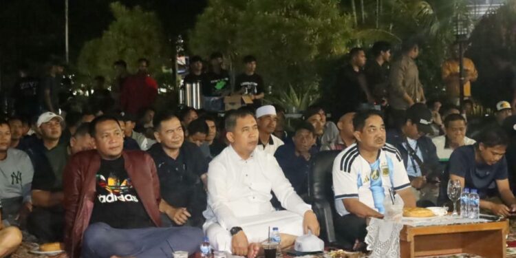 Bupati Anwar Sadat Saksikan Argentina Lolos ke Final Piala Dunia 2026 Saat Nobar Bersama Masyarakat