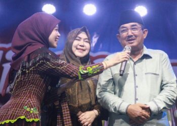 Hiburan Rakyat Semarakan Kemerdekaan dan Hari Jadi ke-61 Tanjab Barat