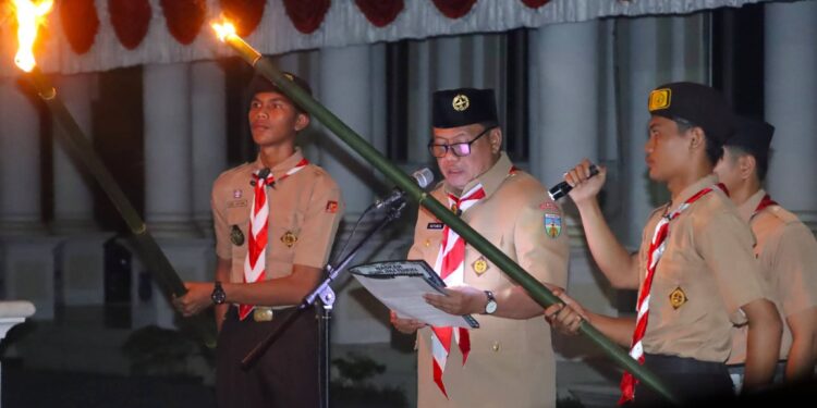 Wakil Bupati Katamso Pimpin Renungan dan Ulang Janji Pramuka ke-65, Lanjut Lepas Pawai Pramuka Gembira
